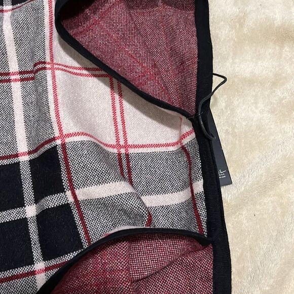 NWT- Nicole Miller - L/XL. Plaid Zip Cardigan Poncho - Picture 5 of 8